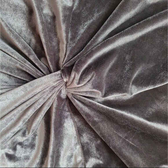 New Love Gray Velvet Halter Top Twist Short Back Zip Romper Women's Size Large - Picture 7 of 7